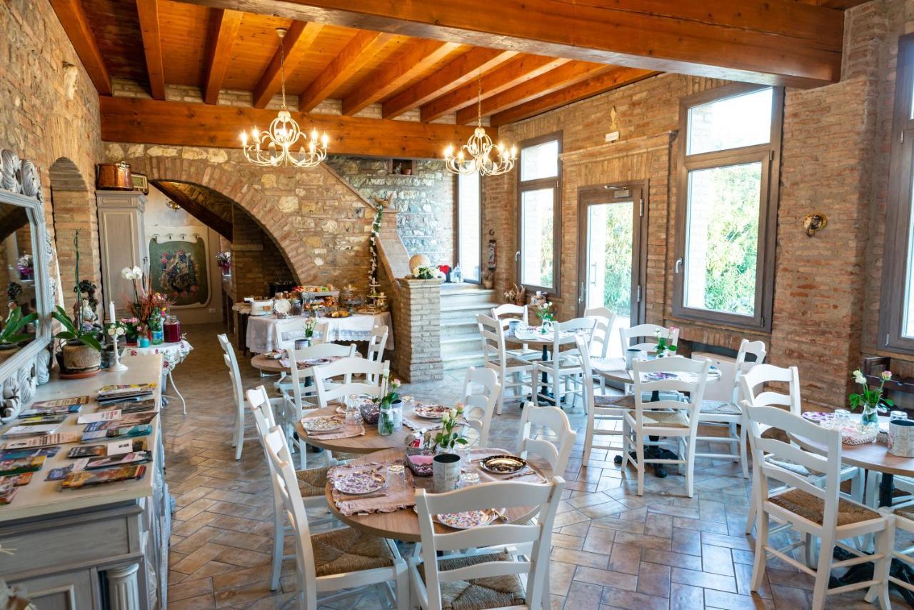Agriturismo Le Fontanelle Da Valente Montichiari Kültér fotó