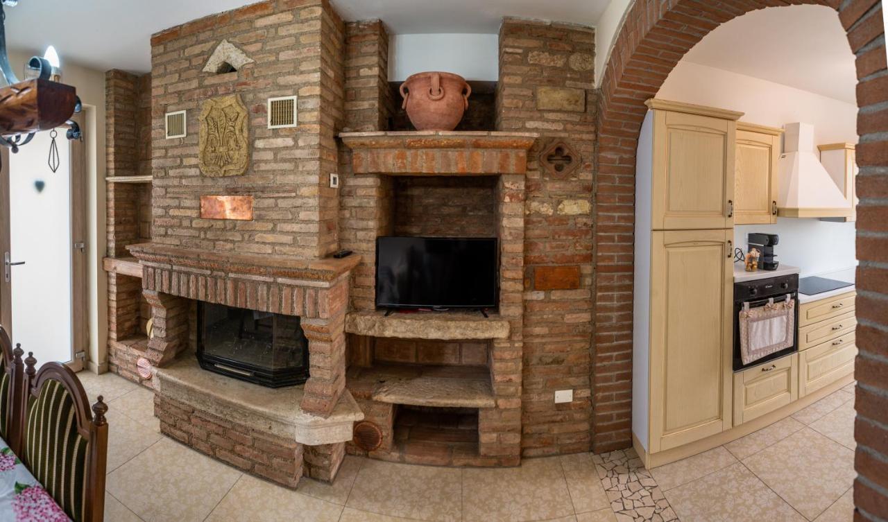Agriturismo Le Fontanelle Da Valente Montichiari Kültér fotó