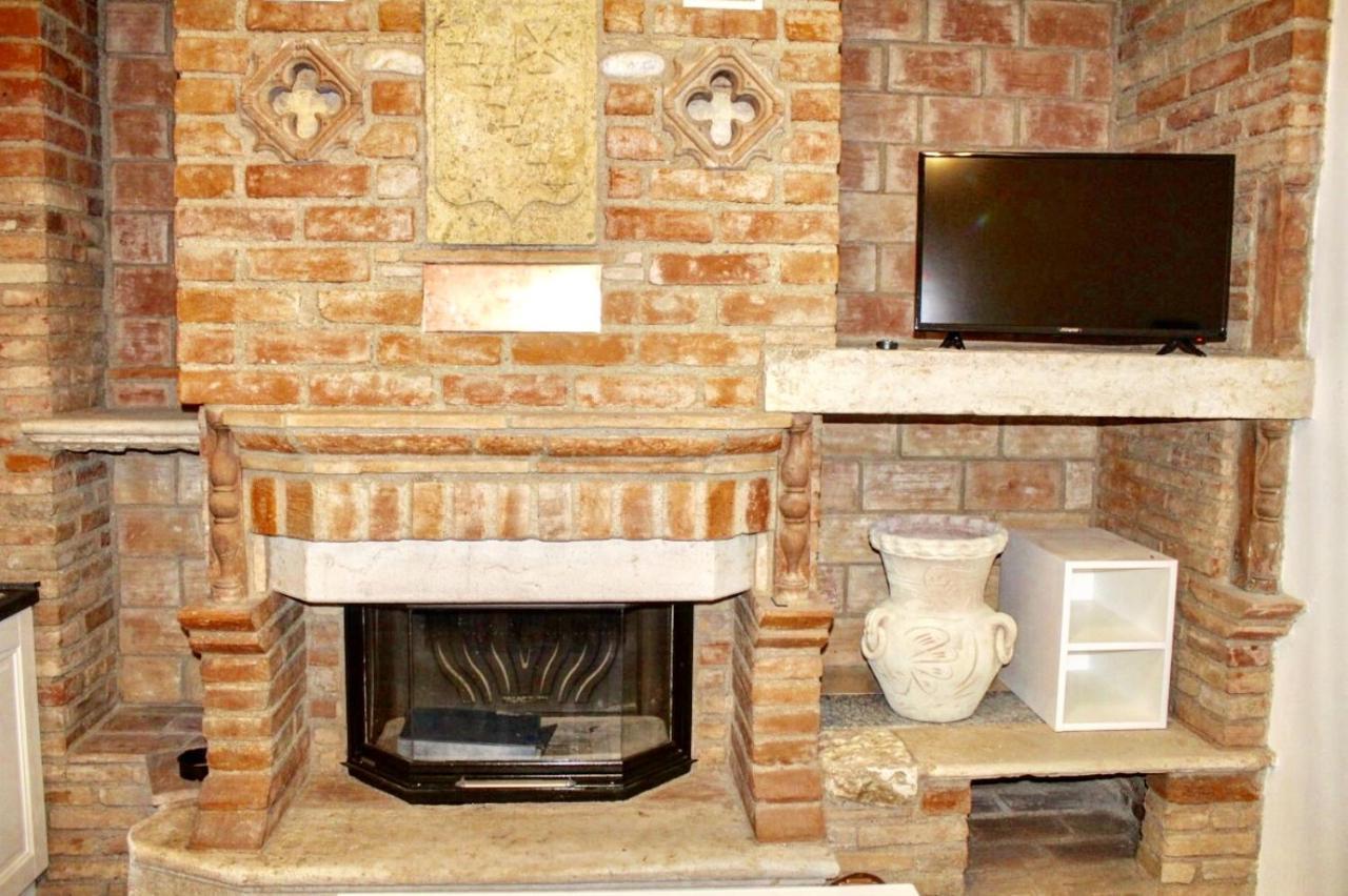 Agriturismo Le Fontanelle Da Valente Montichiari Kültér fotó
