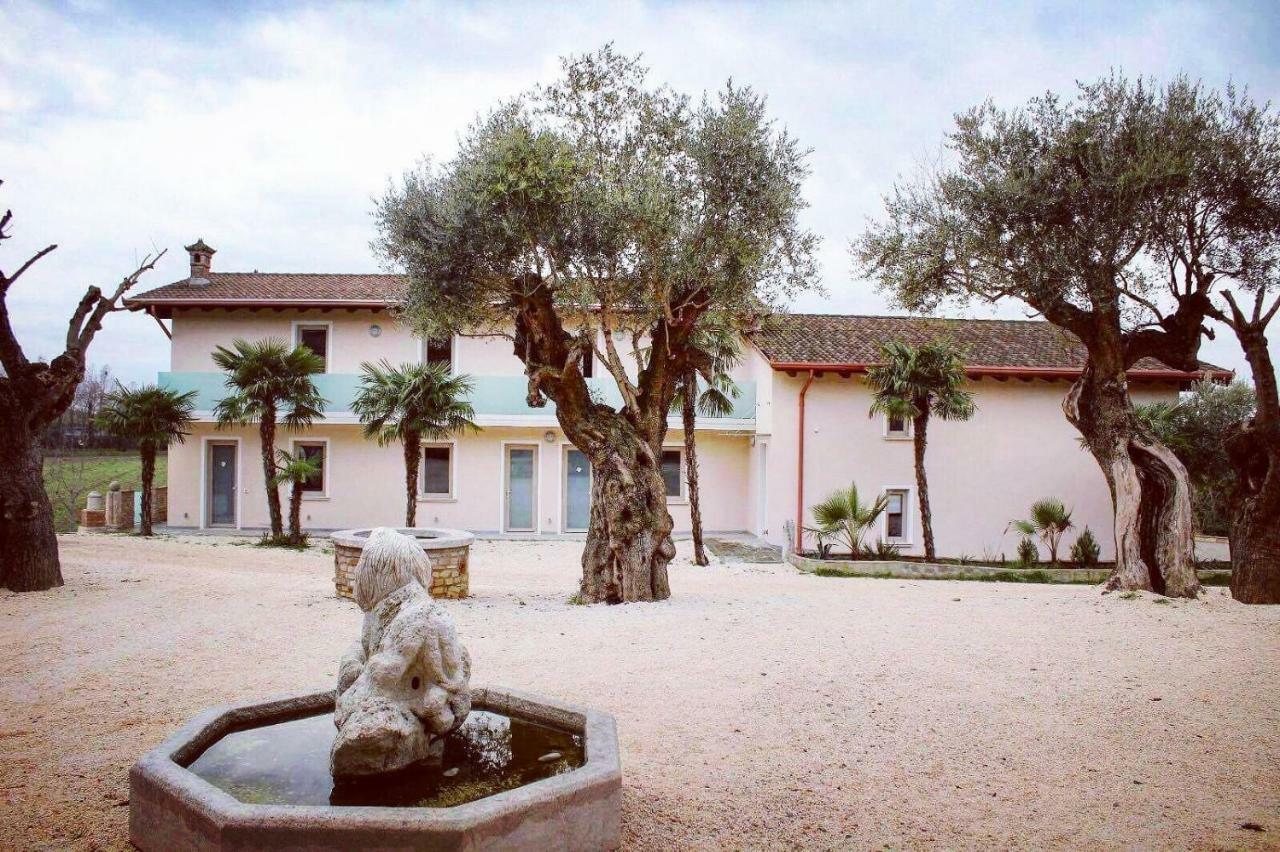 Agriturismo Le Fontanelle Da Valente Montichiari Kültér fotó