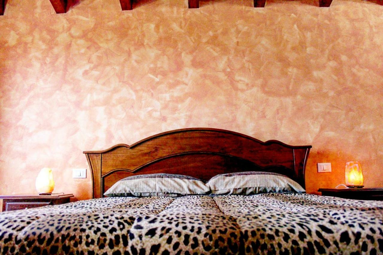 Agriturismo Le Fontanelle Da Valente Montichiari Kültér fotó